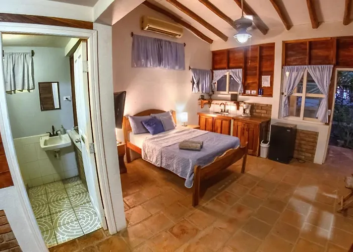 2 Casitas For 8 Guests On Beach Front W Pool & Ac