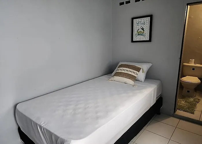 Casa Meraki, Granada, 3 Dormitorios Y 3 Banos Para 8 Personas