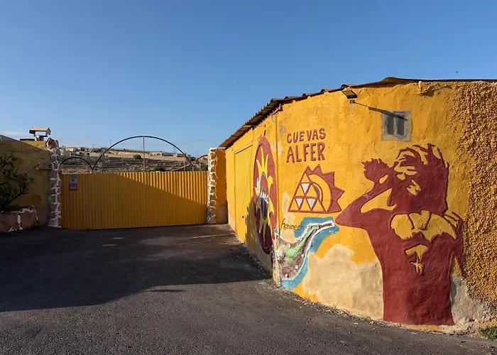 Casas Cueva Alfer
